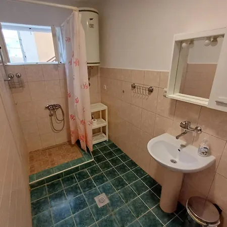 Apartment For Friends *