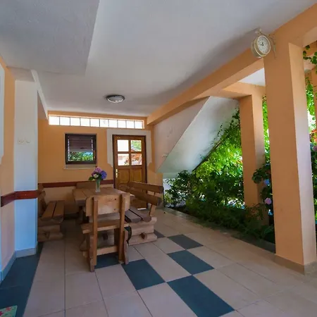 Διαμέρισμα For Friends Τρέμπινιε